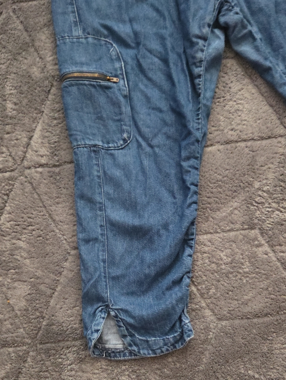 Pilcro Blue Denim Cottage Utility Jogger Jeans Ruched Legs Zipper Pockets Large - Picture 8 of 13